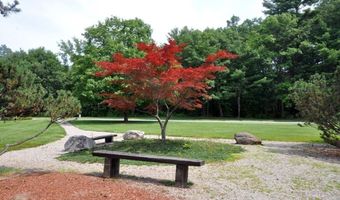 296 Brown Bear Xing 296, Acton, MA 01718