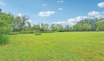 42280 N Center St, Antioch, IL 60002