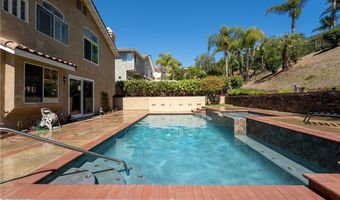7520 E Toyon Ln, Anaheim, CA 92808