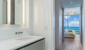 1118 Ala Moana Blvd 2806, Honolulu, HI 96814