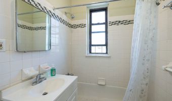 31-53 34th St, Astoria, NY 11106