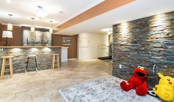 2429 S FRONT St, Allentown, PA 18103