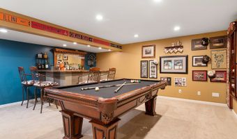 1860 Haverford Dr, Algonquin, IL 60102