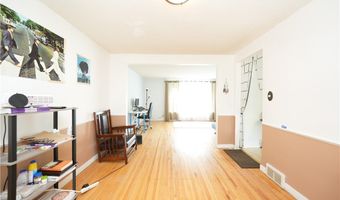 84 Garland Dr, Amherst, NY 14226