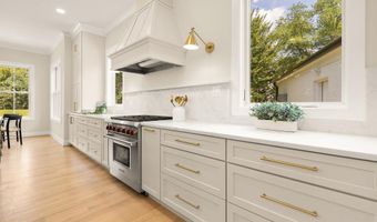 10700 ALLOWAY Dr, Potomac, MD 20854