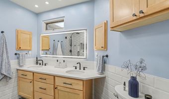 1008 Parkland Pl SE, Albuquerque, NM 87108