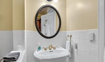 5596 Walnut St, Augusta, MO 63332
