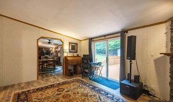 71 Kyle Ln, Auburn, ME 04210