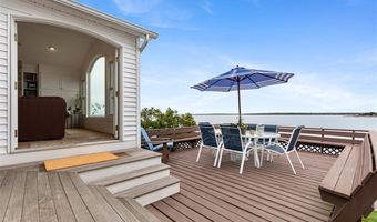 41 Buena Vista Dr, North Kingstown, RI 02852