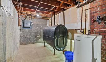 5 Pine St, Augusta, ME 04330