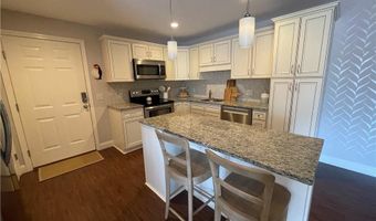 60 Saw Mill Dr 303, North Kingstown, RI 02852