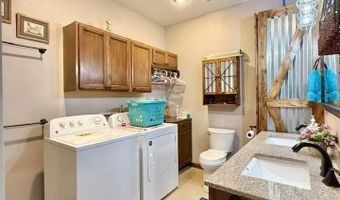102 Doporto Ct, Carlsbad, NM 88220