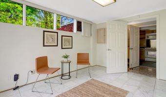 7413 REBECCA Dr, Alexandria, VA 22307