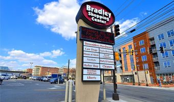 6403 TONE Dr, Bethesda, MD 20817