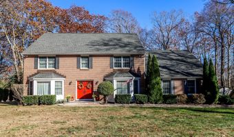 11 Greenknoll Dr, Brookfield, CT 06804