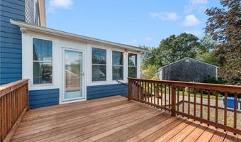 91 Warren Ave, Cranston, RI 02920
