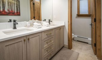 63 Avondale Ln R-213, Beaver Creek, CO 81620