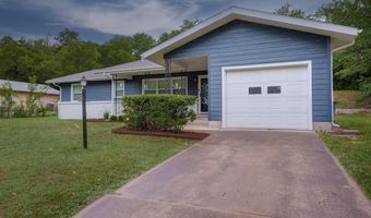 410 Highland Dr, Arkansas City, KS 67005