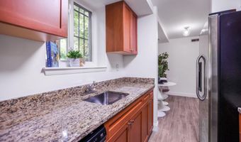 1501 27TH St SE 104, Washington, DC 20020