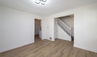 1389 Bryden Dr, Akron, OH 44313