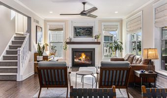 6217 S Trailwoods Dr, Ann Arbor, MI 48103