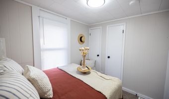 1827 Fulton St, Anderson, IN 46016