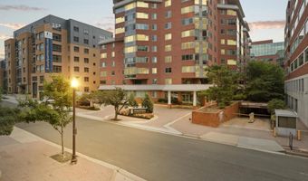 1001 N VERMONT St 804, Arlington, VA 22201