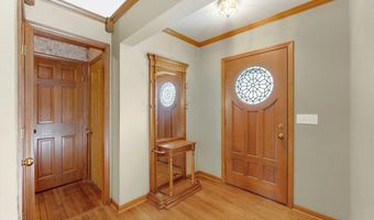 1102 Cabriolet Blvd, Auburn, IN 46706