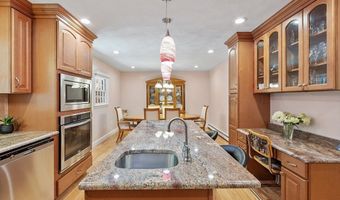 103 Hayward Rd, Acton, MA 01720