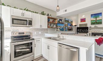 5 Gumtree Rd H-3, Hilton Head Island, SC 29926