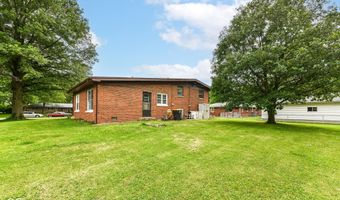 2420 E 40th St, Anderson, IN 46013