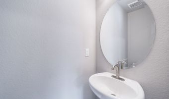 46570 Avery Ln, Bennett, CO 80102
