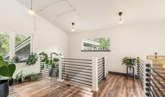 19354 Kiowa Rd, Bend, OR 97702