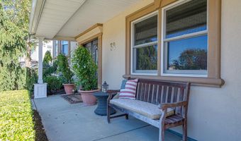 38 Holly Dr, Parlin, NJ 08859