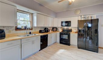 300 Northup St, Cranston, RI 02905
