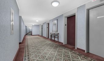 1225 MARTHA CUSTIS Dr 914, Alexandria, VA 22302