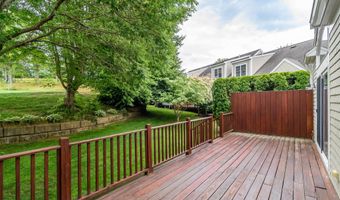 6 Hollyhock Knoll Ct, Bourne, MA 02532
