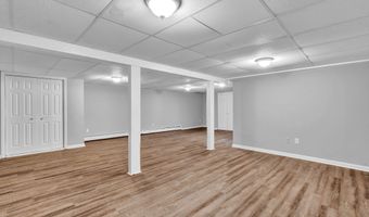 6 Marbil Rd, Danbury, CT 06811