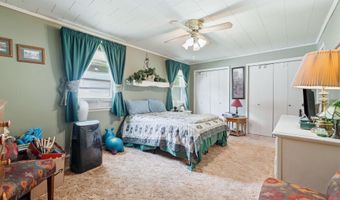 2948 E Skinner Lake N Dr, Albion, IN 46701