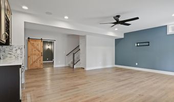 23369 WALKING WOODS Ln, Aldie, VA 20105