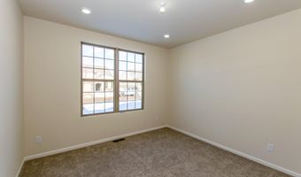 723 W Spaniel Dr, Ann Arbor, MI 48108