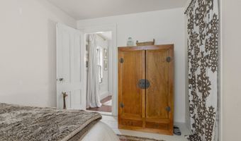 9 Pleasant St, Bath, ME 04530