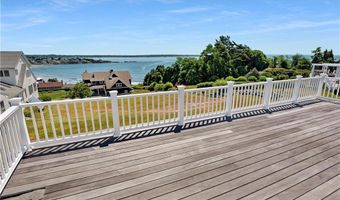 7 Jenckes Ct, Narragansett, RI 02882