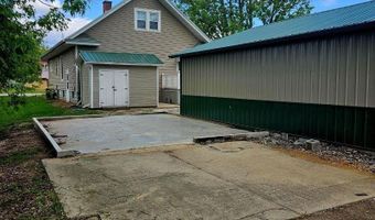 134 E Main St, Agency, IA 52530
