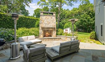 74 Brookside Rd, Darien, CT 06820