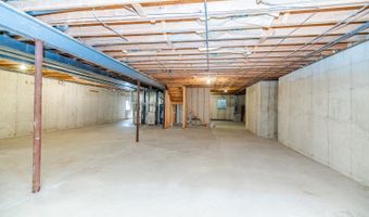 771 E Hickory Ave, Addison, IL 60101