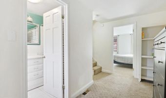24 E HAMBURG St, Baltimore, MD 21230