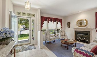 15 BREEZE Ter, Barnegat, NJ 08005