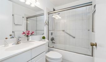 2121 Ala Wai Blvd 2205, Honolulu, HI 96815