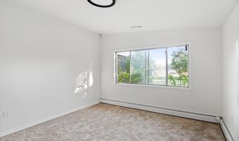 45 E LAKE Dr, Annapolis, MD 21403